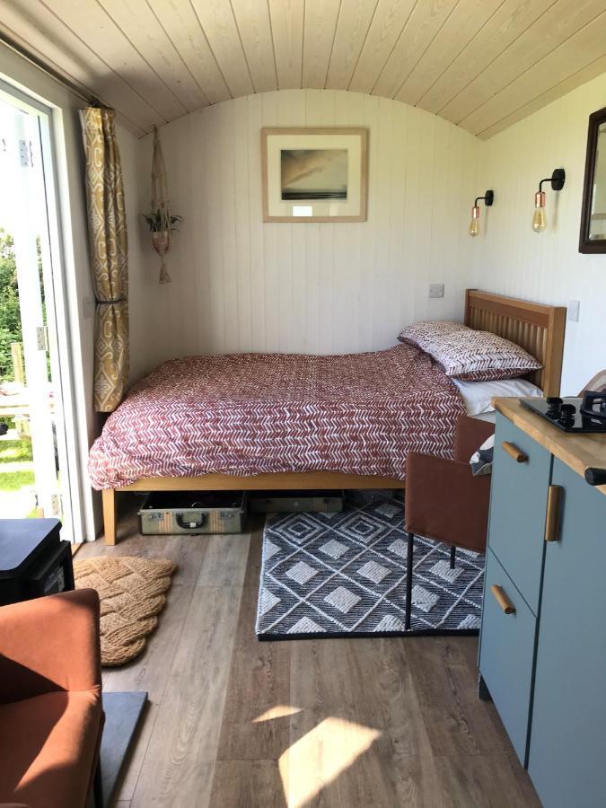 Ewe With A View Sea View Shepherds Huts Breage Extérieur photo